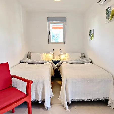 Paradise By The Sea Apartment